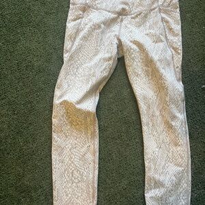 All in Motion Gray Patterned Leggings